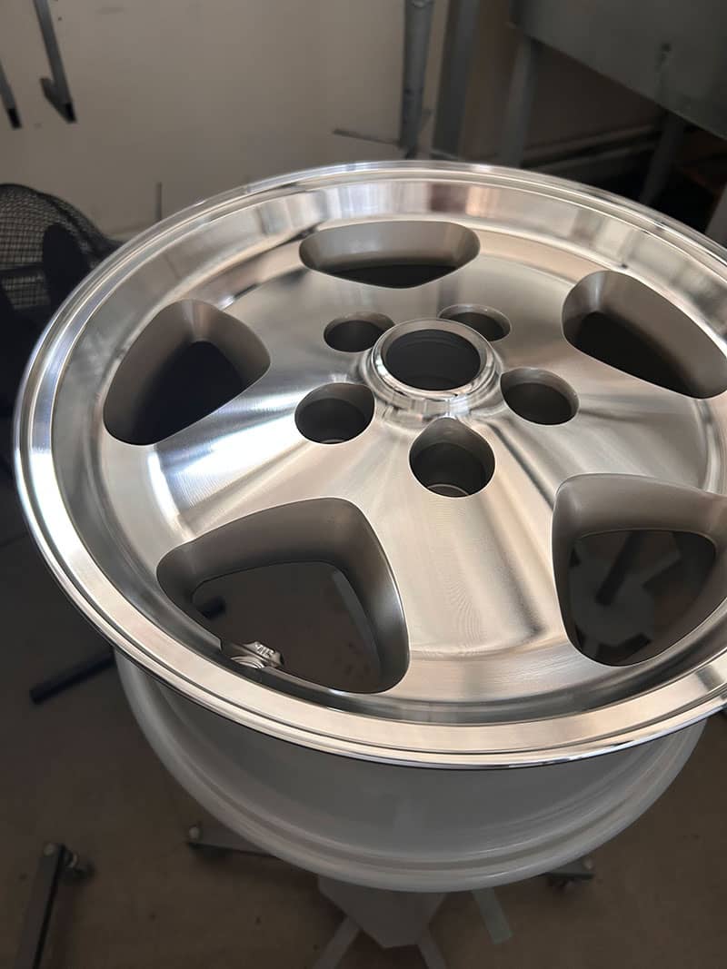 Renowacja felg Jaguar – Warszawa i okolice