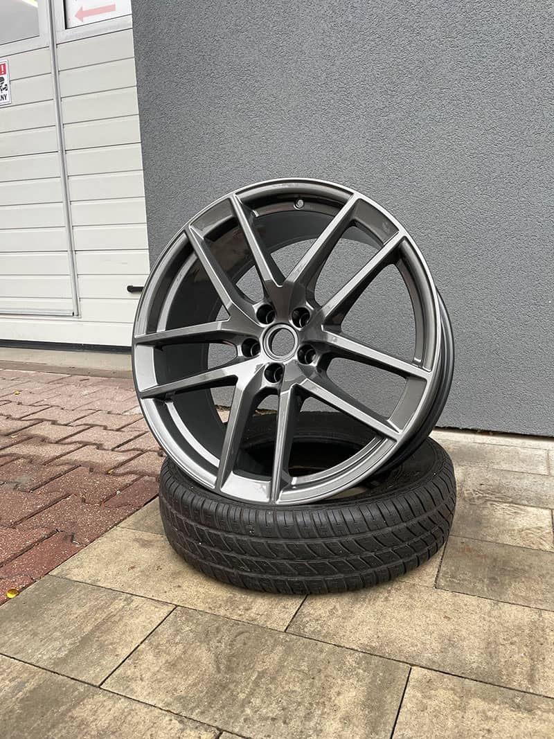 Regeneracja felg Porsche w Warszawie