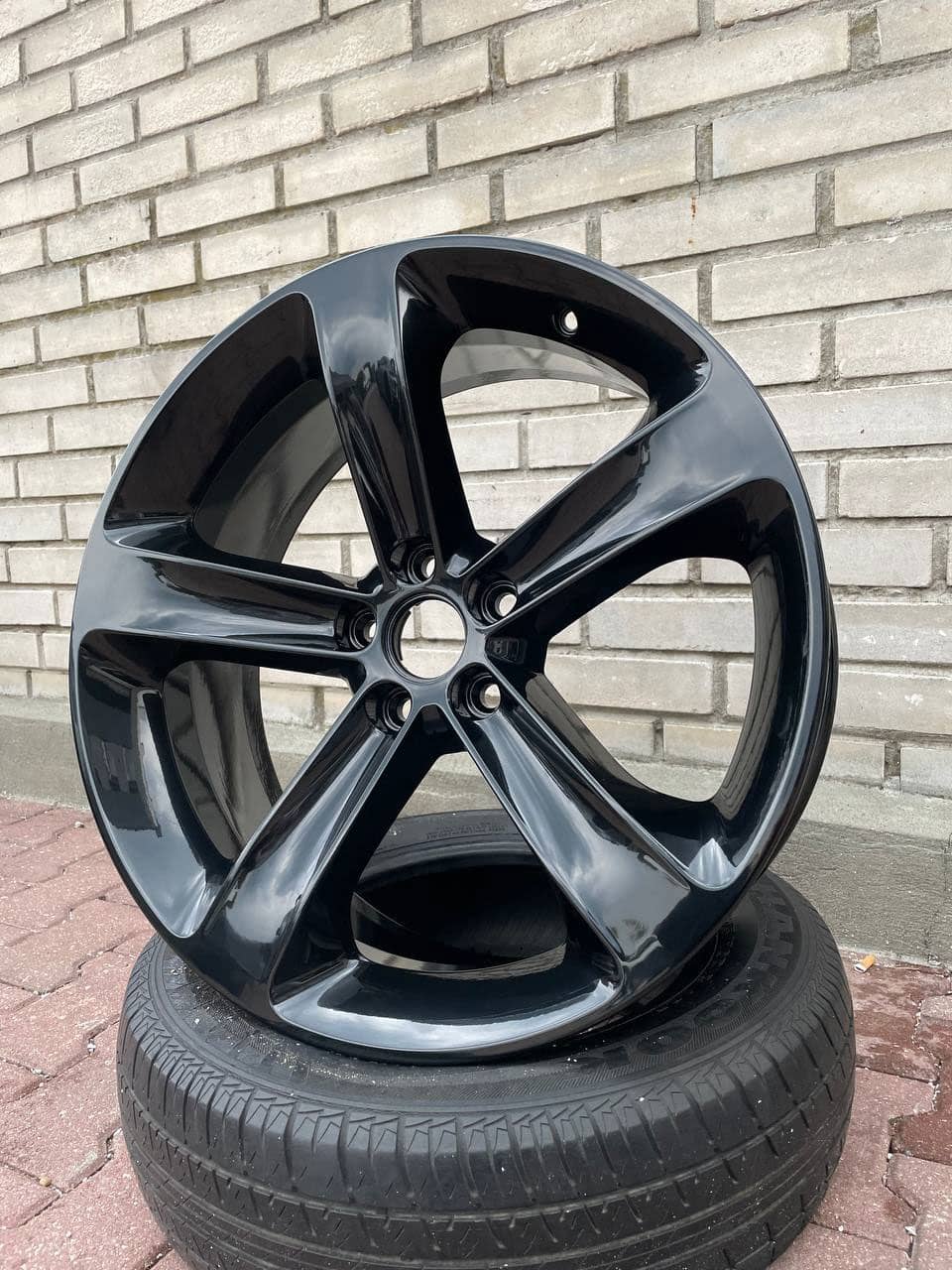 Otarcie felgi o krawężnik naprawa