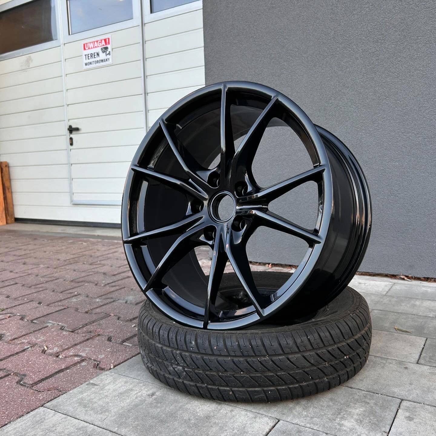 Uzupełnianie ubytków w feldze aluminiowej – Warszawa i okolice