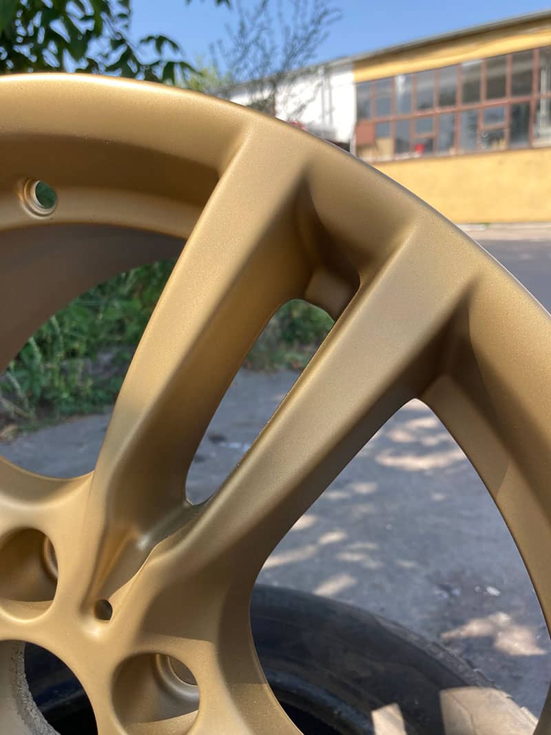 Malowanie felg na złoto – Warszawa i okolice