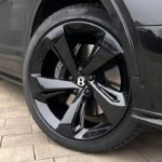Bentley-Bentayga-felgi-R22-kolor-Czarny-połysk