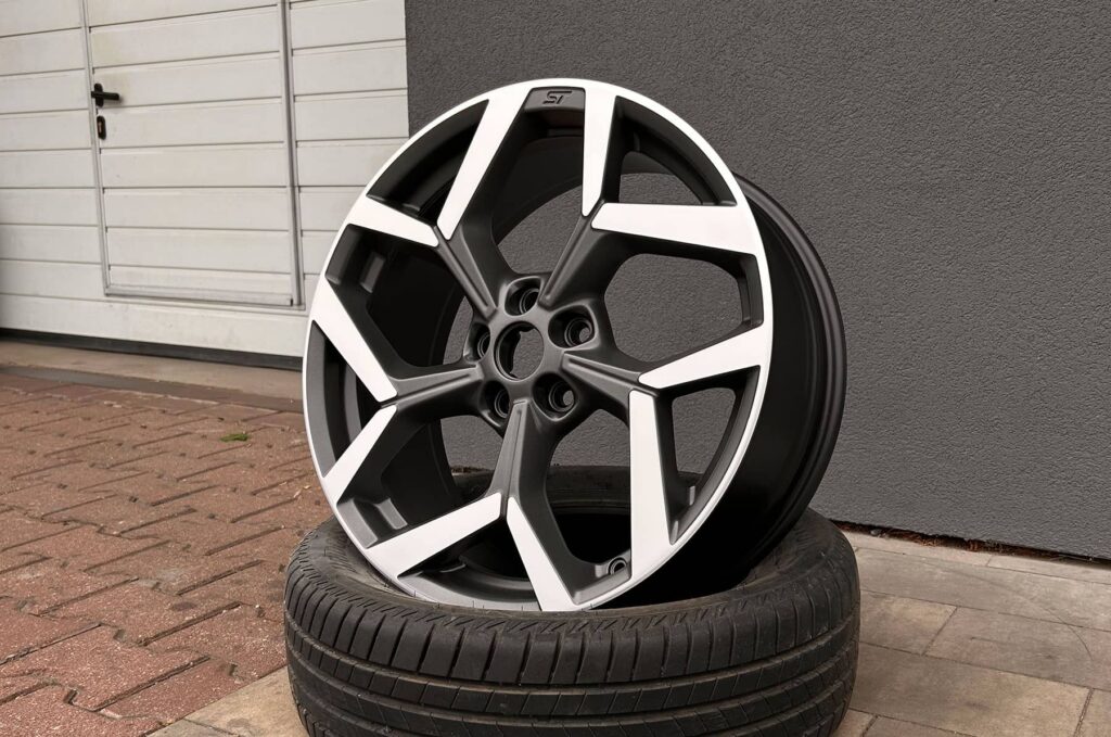 Fegli_R19_Ford_Puma_ST_kolor_Antracyt_330_+_CNC