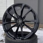 Felgi-R23-Lamborghini-Urus-kolor-Czarny-Połysk-