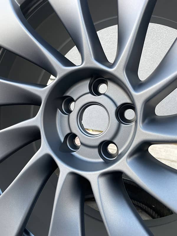 Regeneracja felg Tesla