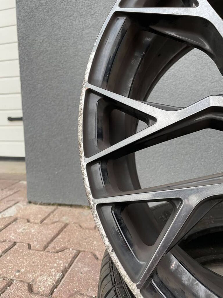 Regeneracja felg Toyota w Warszawie